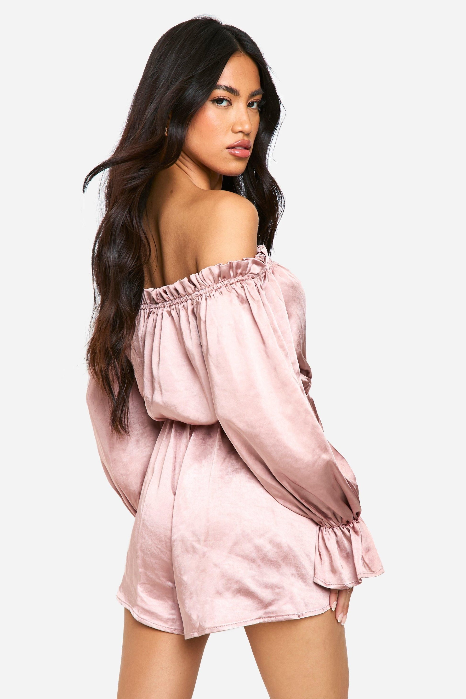 https://mediahub.prettylittlething.com/hzz09113_blush_xl_1
