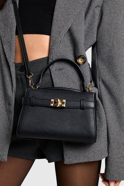 https://mediahub.prettylittlething.com/hzz10637_black_xl