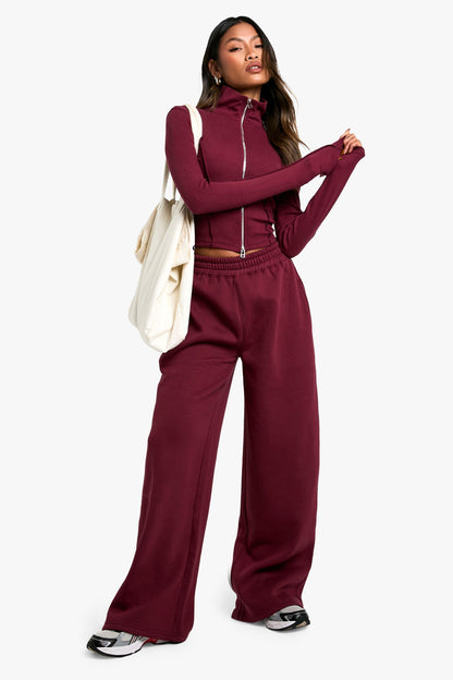 https://mediahub.prettylittlething.com/hzz13847_burgundy_xl