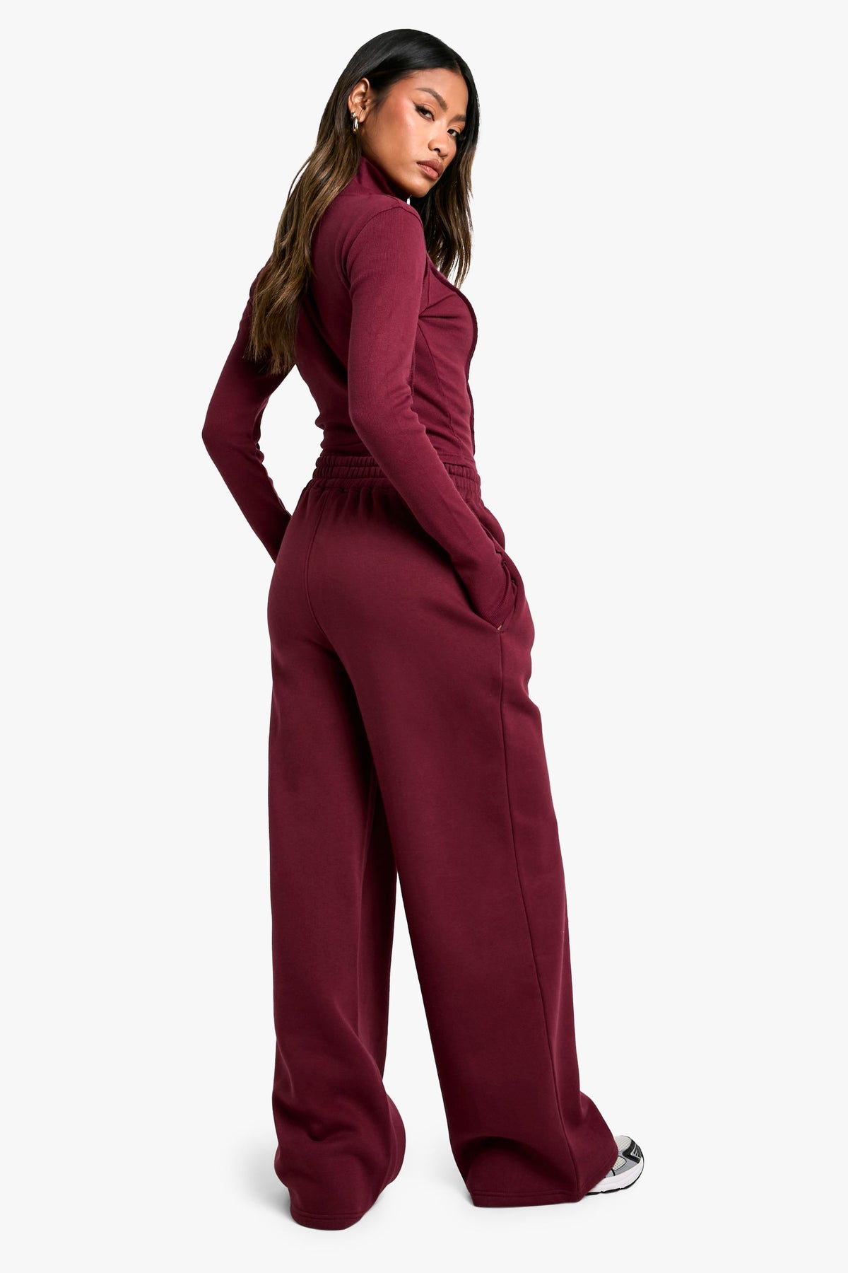 https://mediahub.prettylittlething.com/hzz13847_burgundy_xl_1