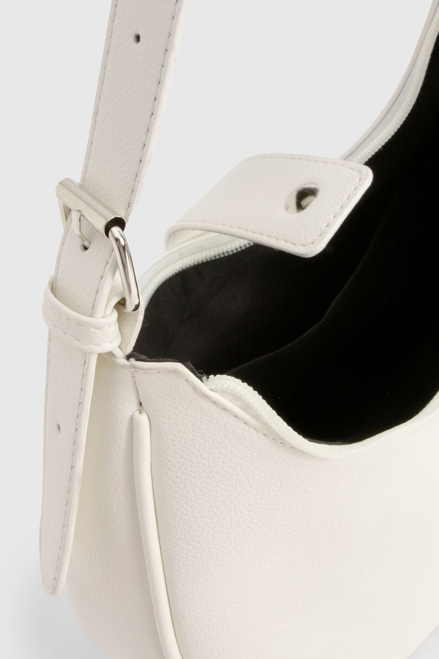 https://mediahub.prettylittlething.com/hzz20028_white_xl_3