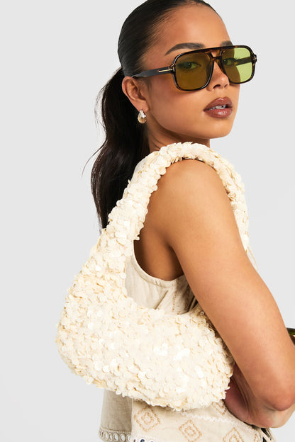 https://mediahub.prettylittlething.com/hzz24625_cream_xl_4