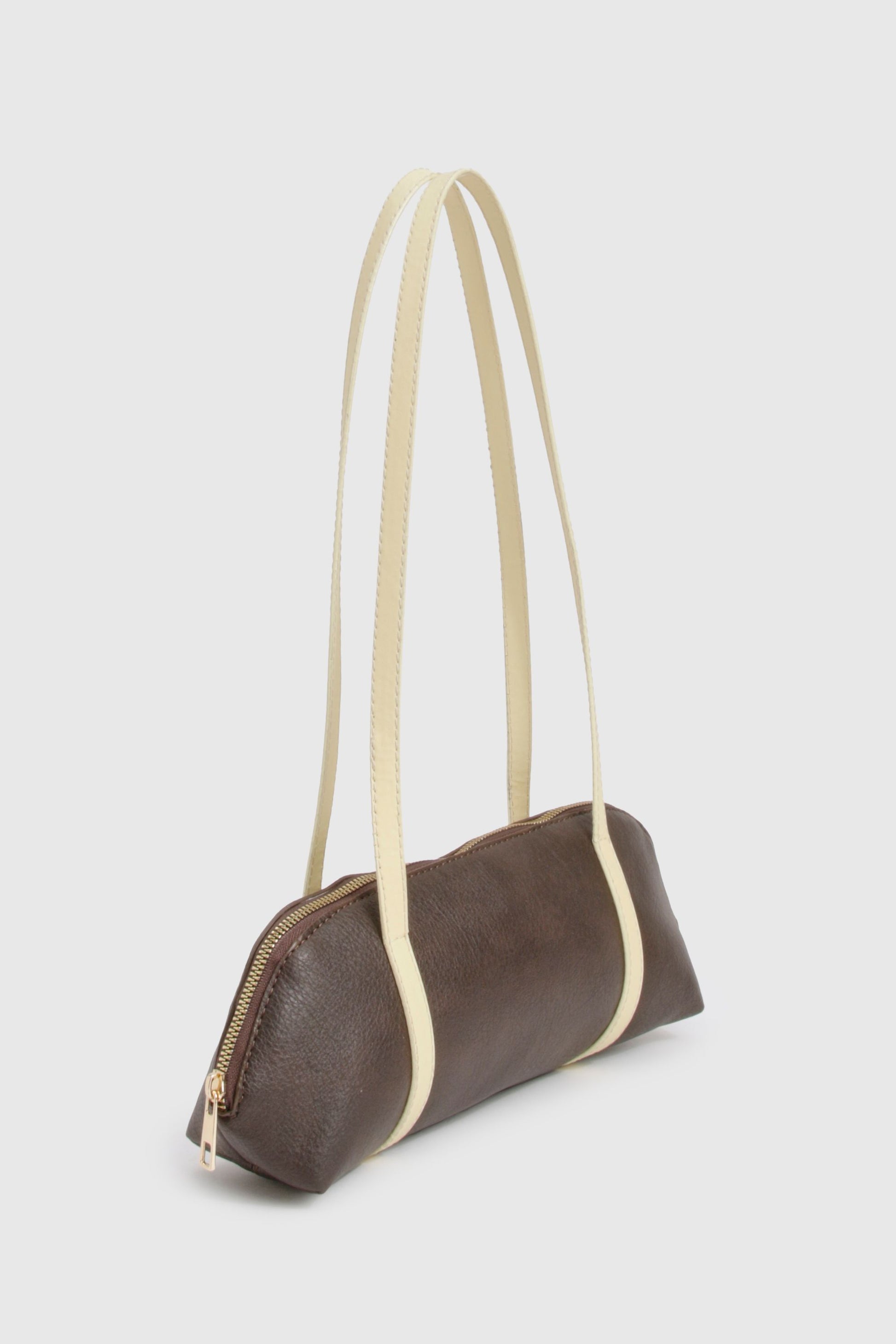 https://mediahub.prettylittlething.com/hzz37633_chocolate_xl_2