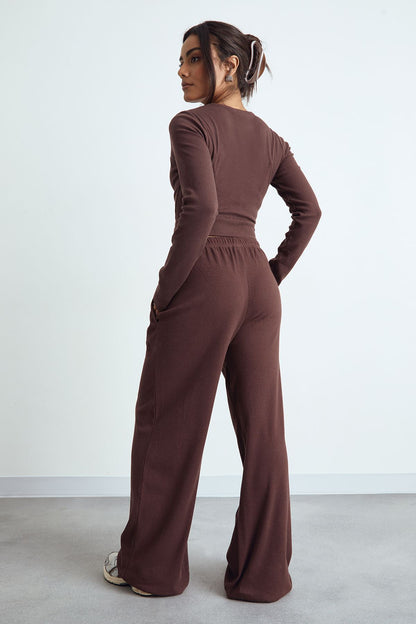 https://mediahub.prettylittlething.com/hzz38137_chocolate_xl_1