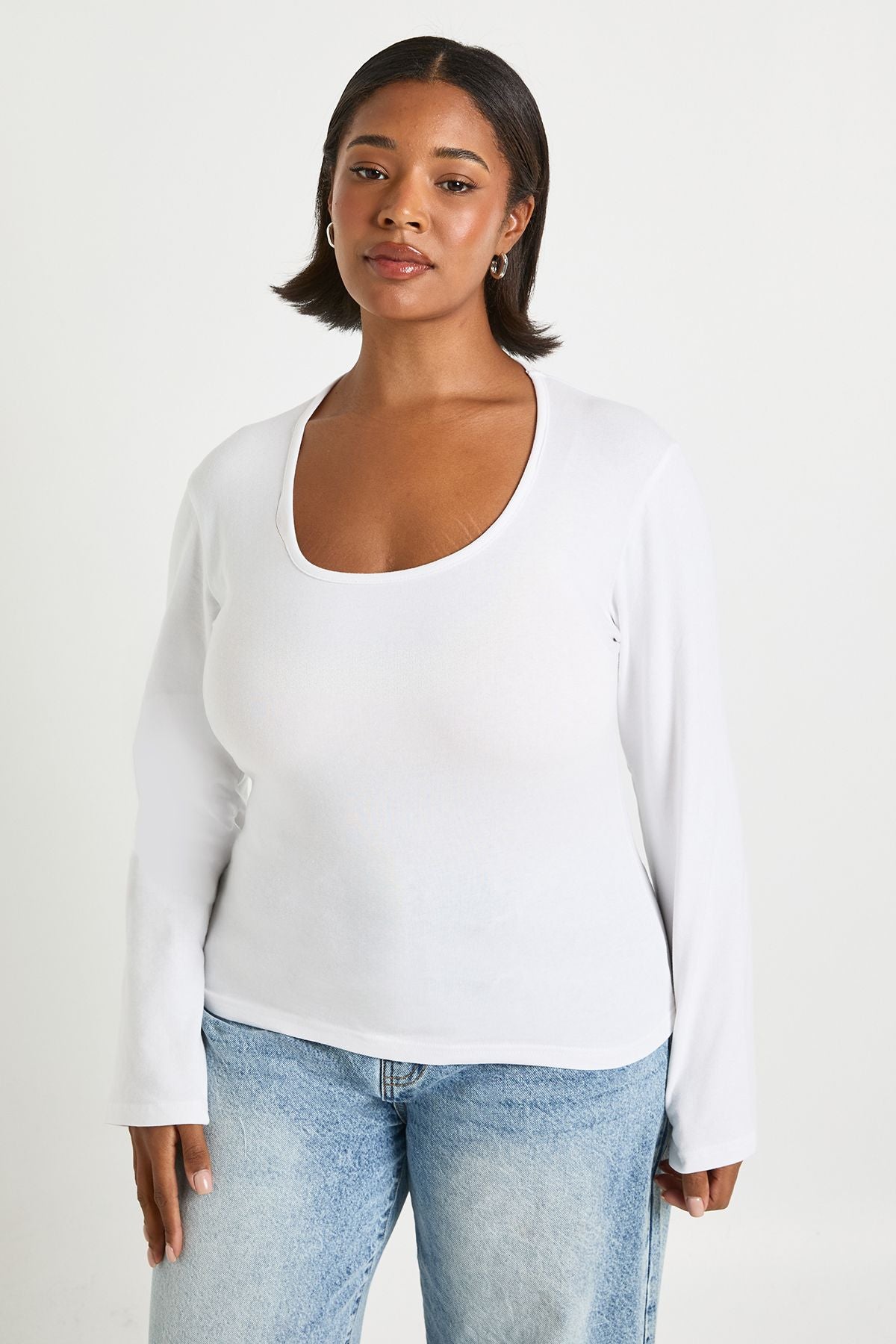 https://mediahub.prettylittlething.com/hzz38210_white_xl_2