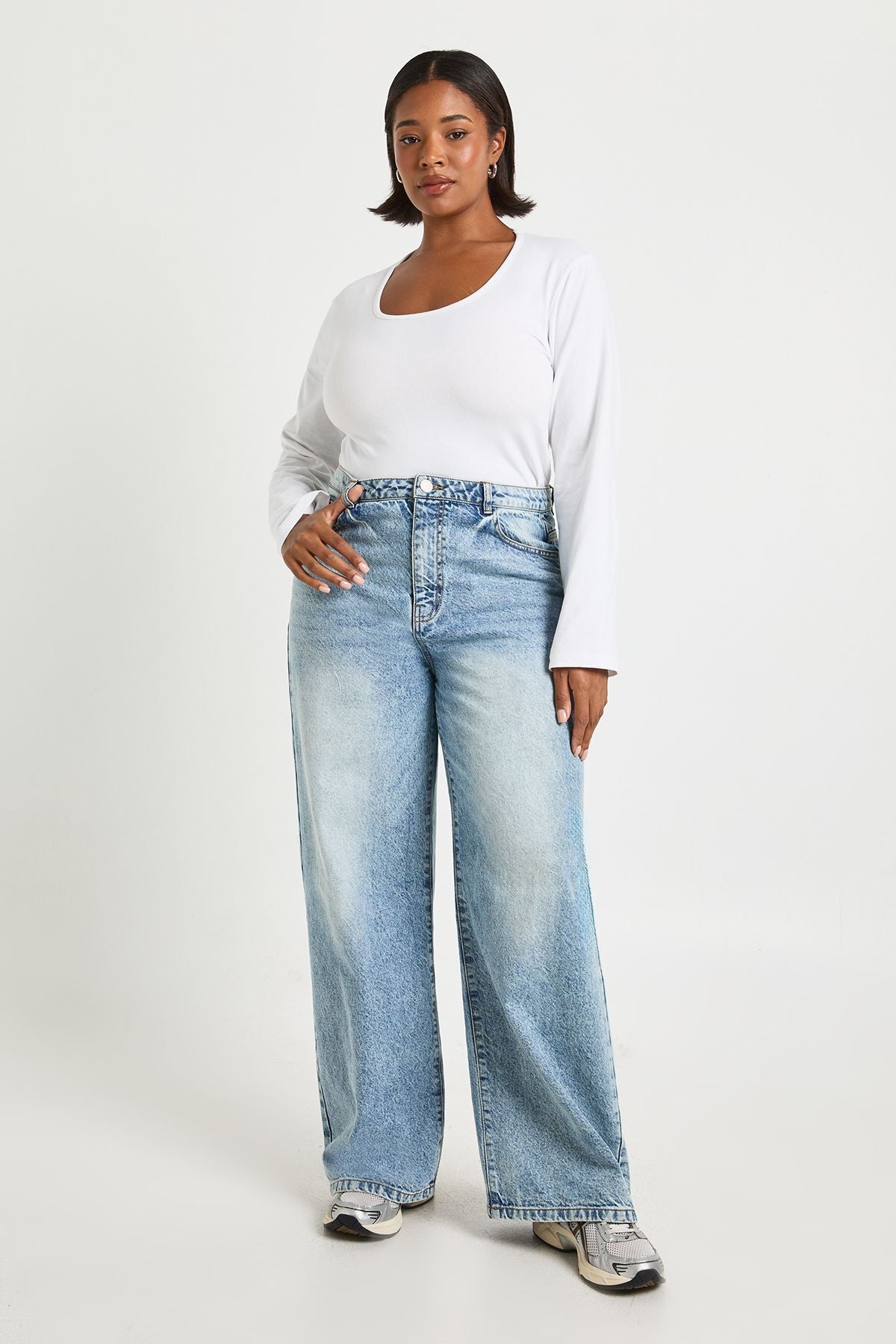 https://mediahub.prettylittlething.com/hzz38210_white_xl_3