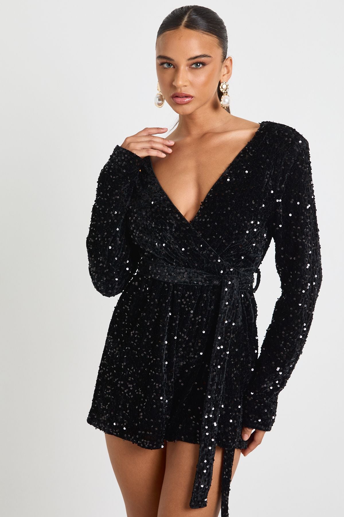 https://mediahub.prettylittlething.com/hzz39655_black_xl
