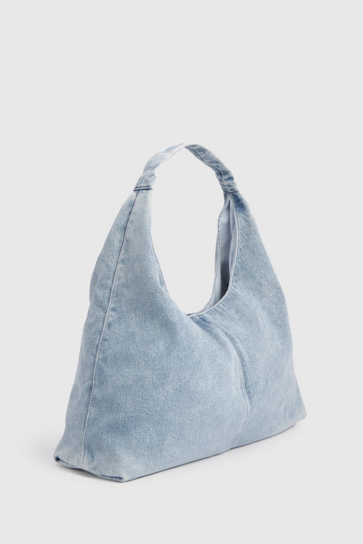 https://mediahub.prettylittlething.com/hzz42304_mid%20blue_xl_2
