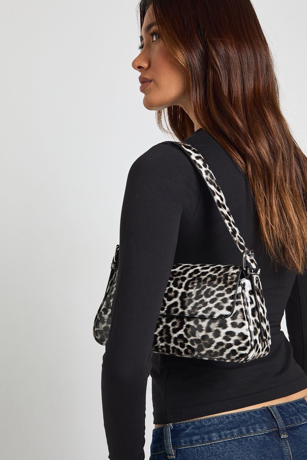 https://mediahub.prettylittlething.com/hzz43902_leopard_xl