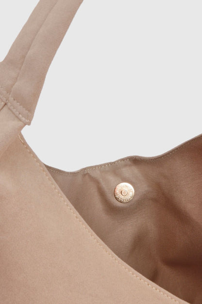 https://mediahub.prettylittlething.com/hzz45720_taupe_xl_3