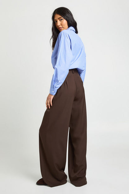 https://mediahub.prettylittlething.com/hzz47121_chocolate_xl_1