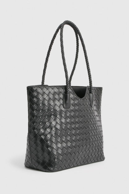 https://mediahub.prettylittlething.com/hzz47611_black_xl_2