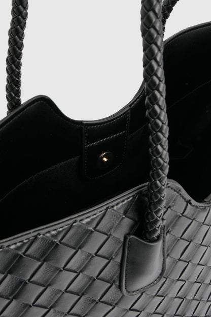 https://mediahub.prettylittlething.com/hzz47611_black_xl_3