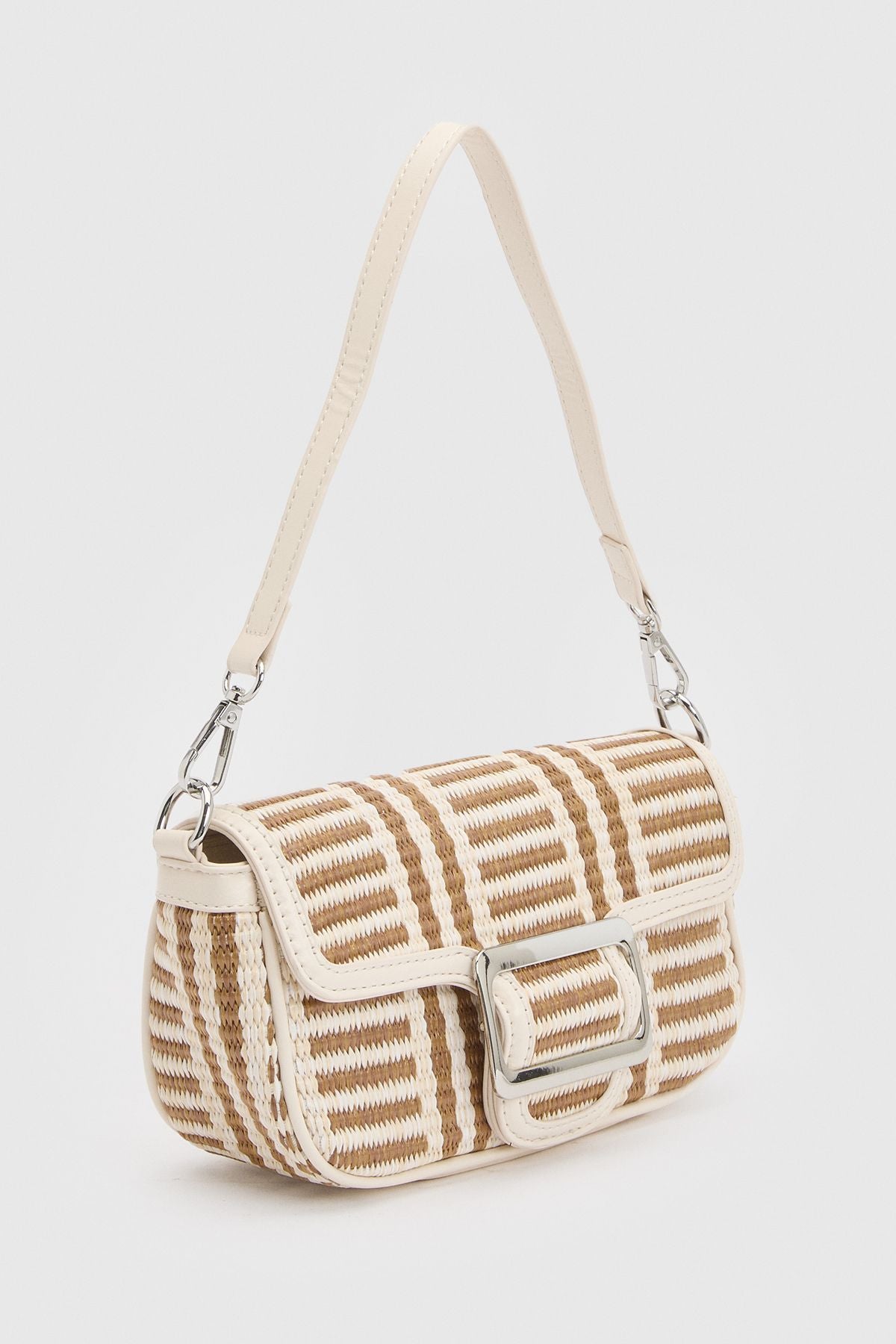 https://mediahub.prettylittlething.com/hzz48300_beige_xl_3