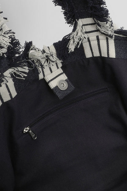 https://mediahub.prettylittlething.com/hzz50446_navy_xl_3
