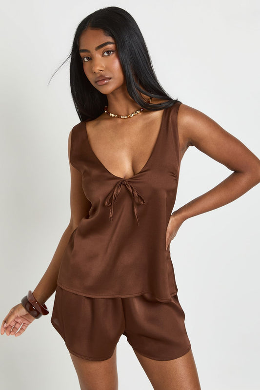https://mediahub.prettylittlething.com/hzz51530_chocolate_xl
