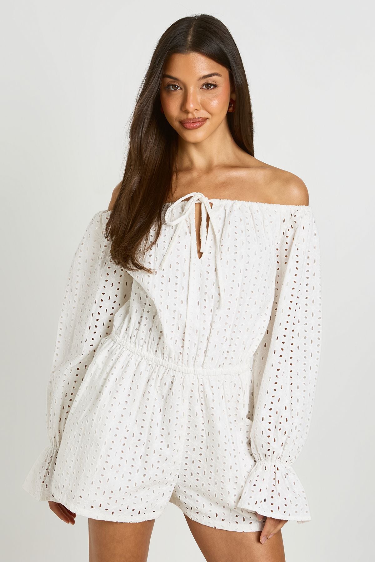 https://mediahub.prettylittlething.com/hzz52757_ivory_xl_2