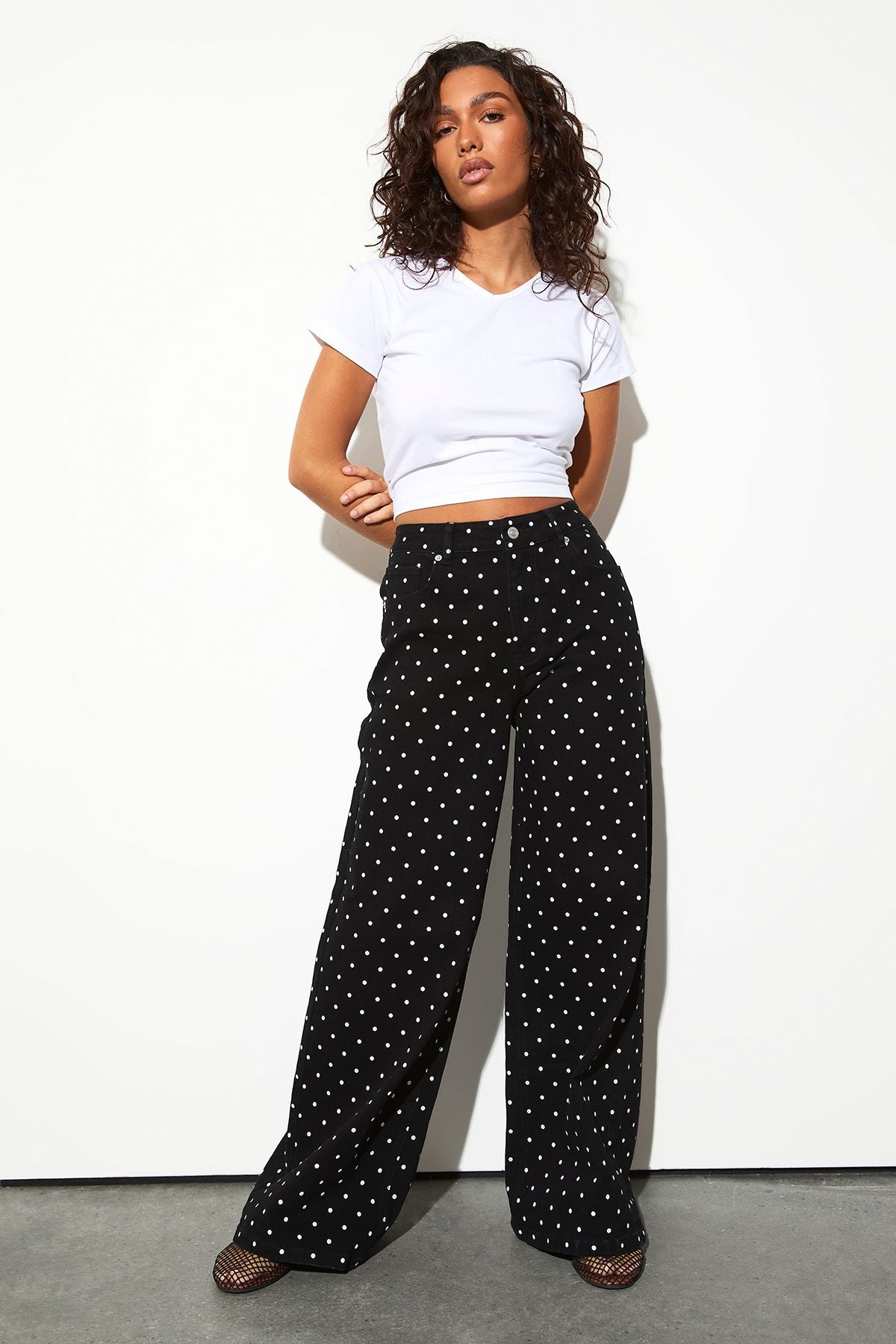 https://mediahub.prettylittlething.com/hzz59066_black_white_xl