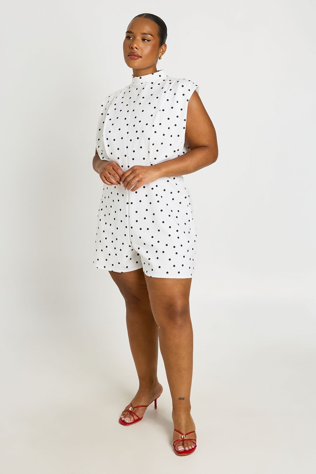 https://mediahub.prettylittlething.com/hzz59400_white_xl_2