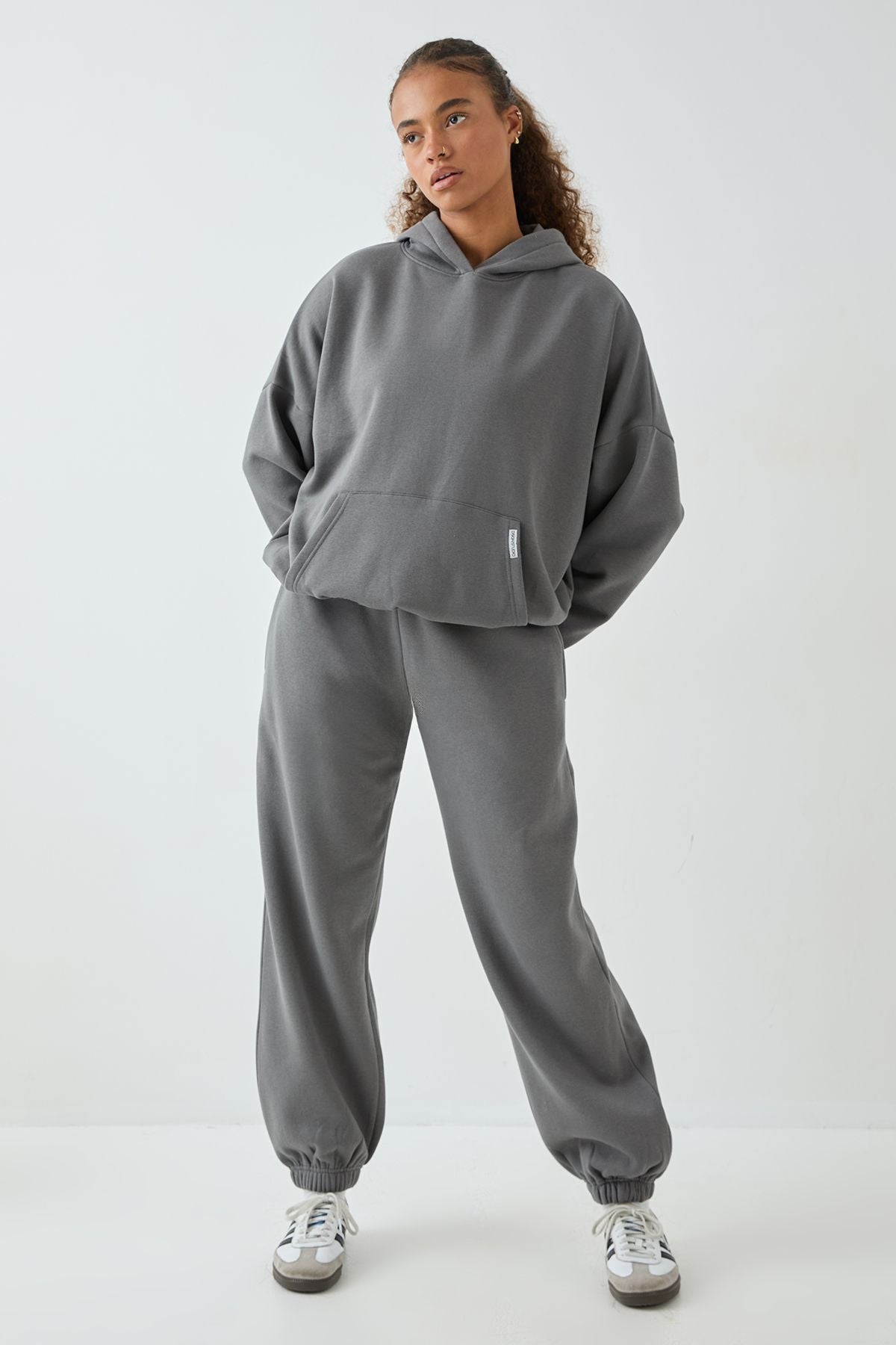 https://mediahub.prettylittlething.com/xtt00154_charcoal_xl_2