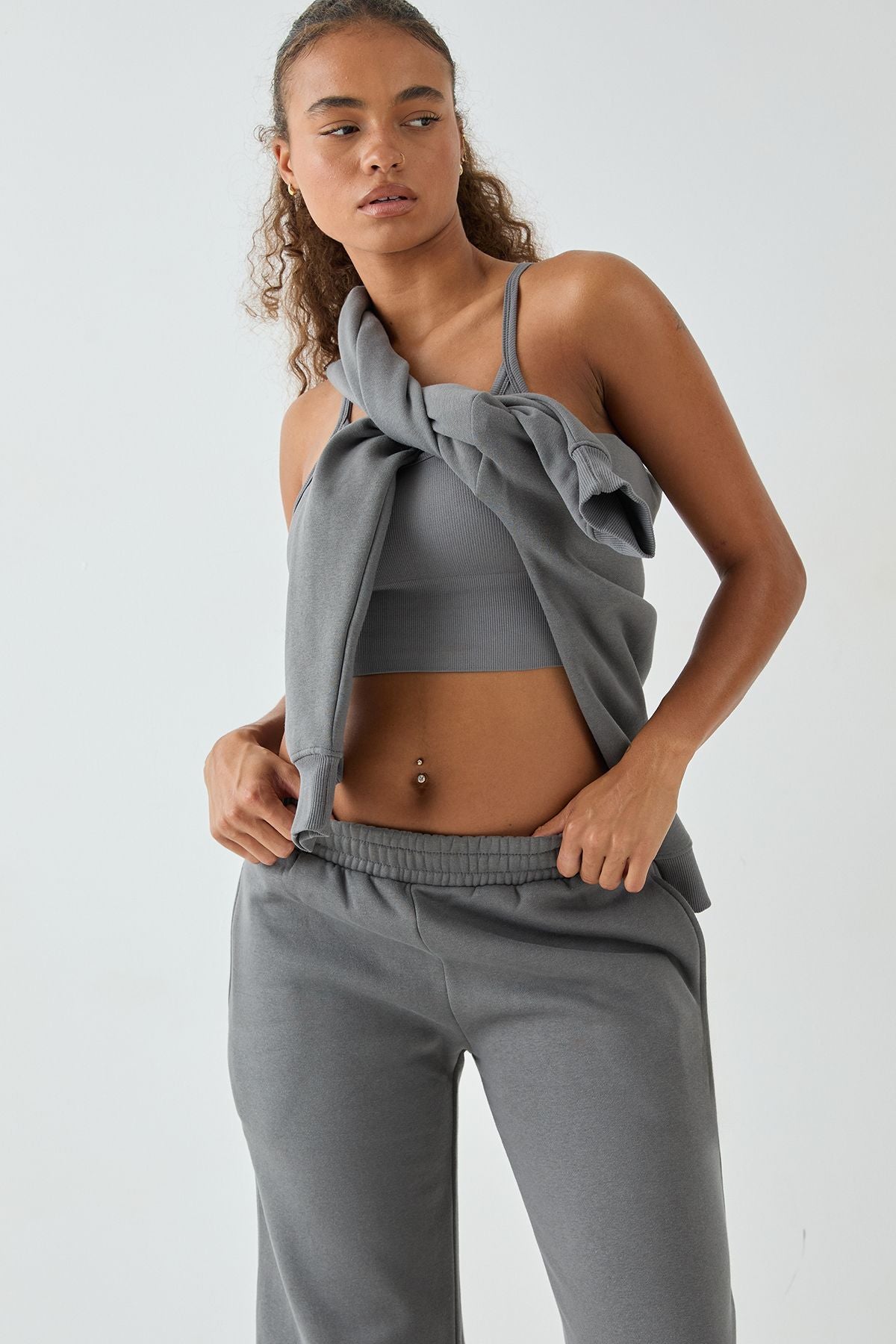 https://mediahub.prettylittlething.com/xtt00179_charcoal_xl_2